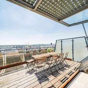 Next To Schoenbrunn - Free Parking !!! Wien